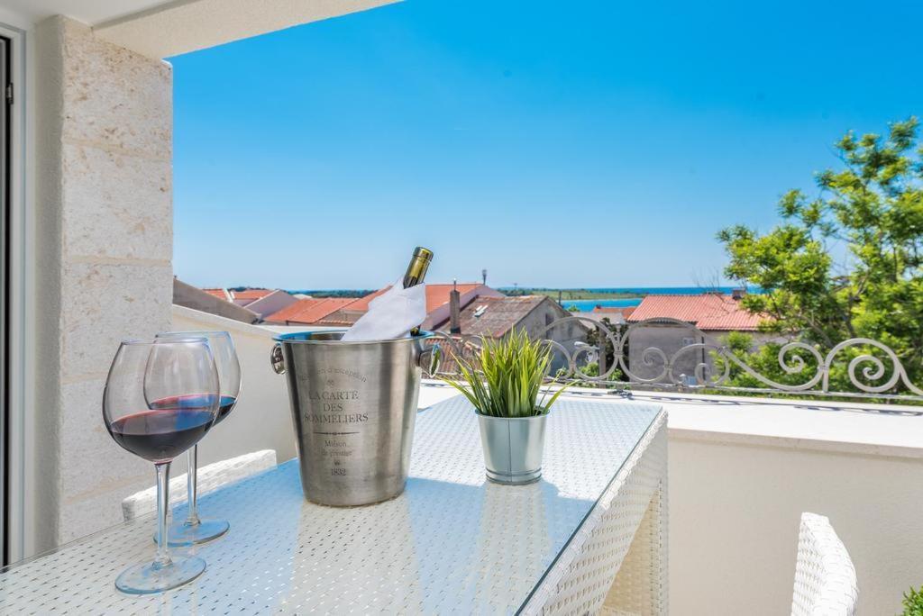 Villa Bella With Pool Novalja Kültér fotó
